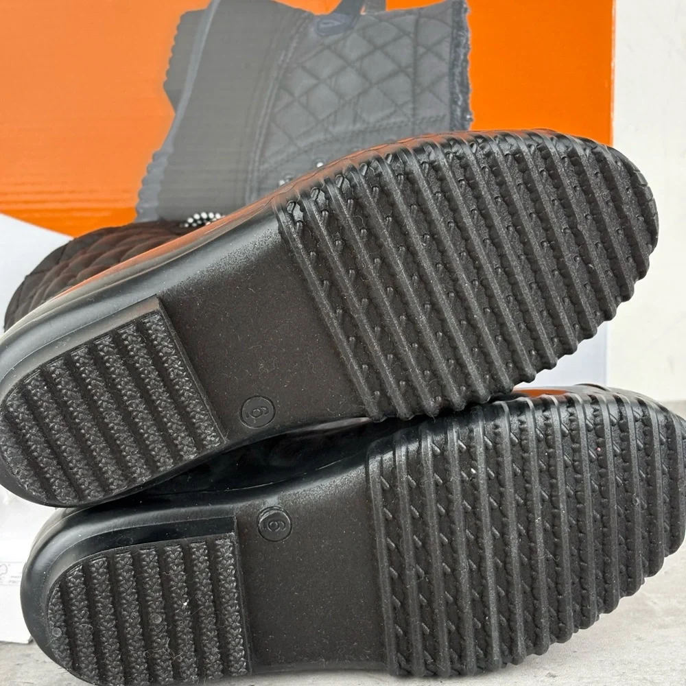 Sporto Ladies‎  Water Repellant Duck Boot, Black New , Size 6 New In Box